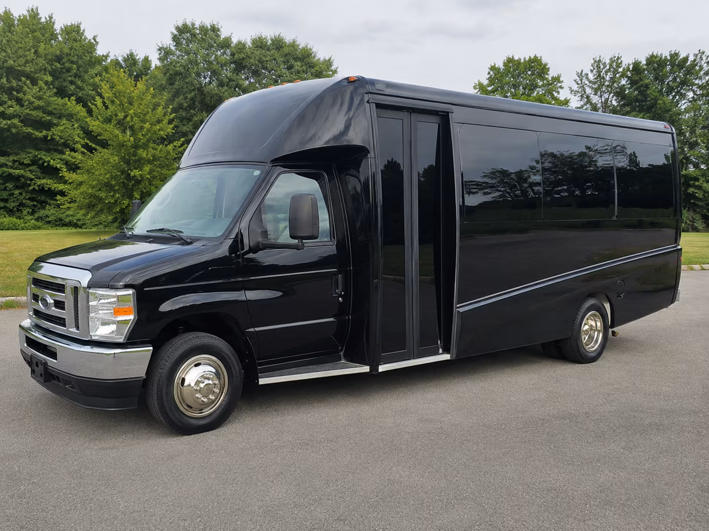 peoria employee charter bus rentals in peoria