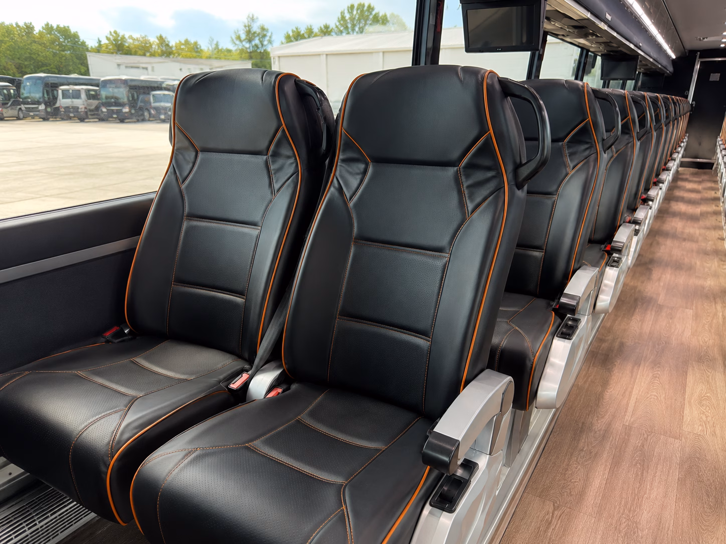 shuttle your shift workforce along the i 10 and loop 303 corridors