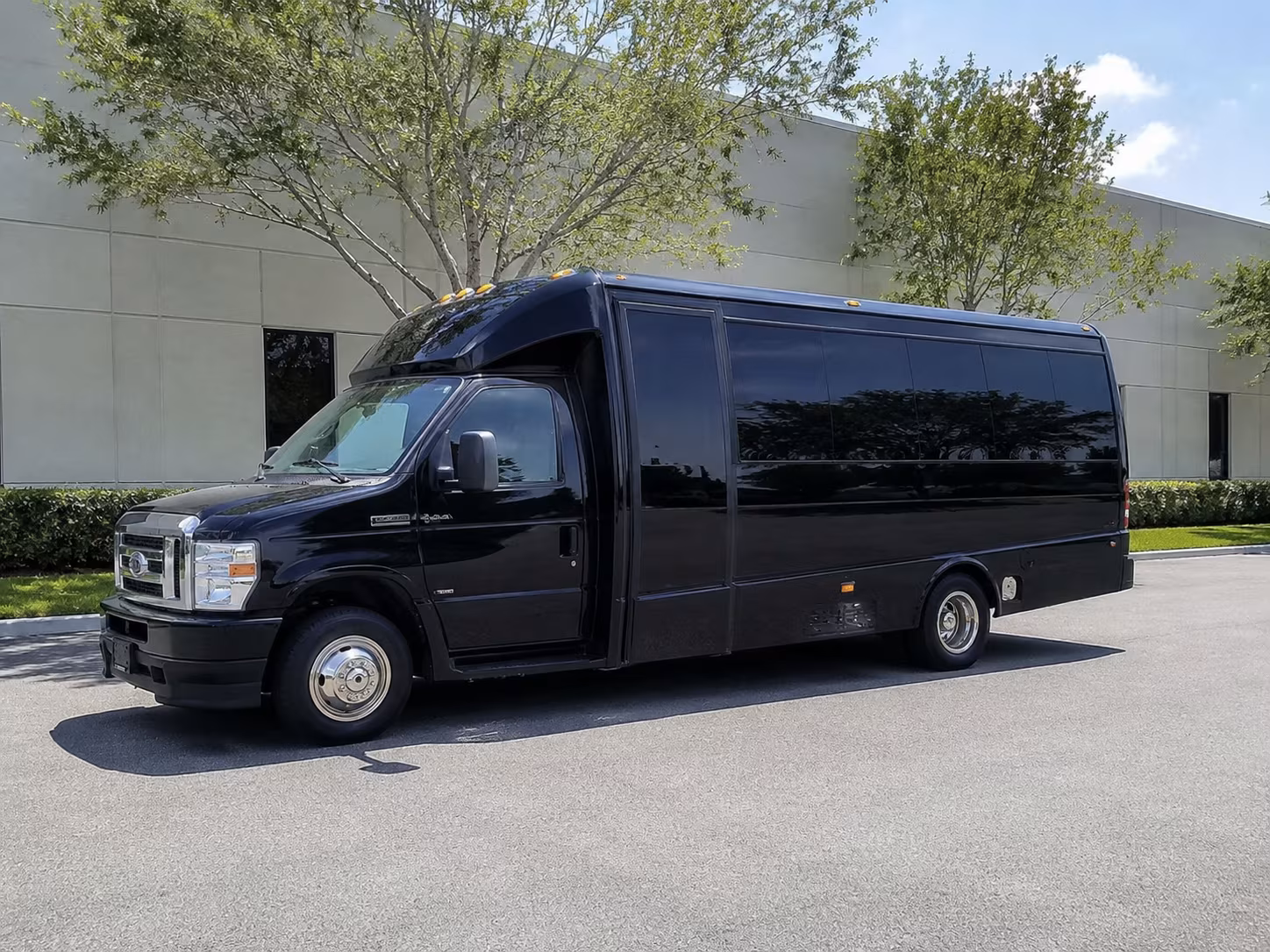 what makes goodyearcharterbuscompany com the smart way to book goodyear prom transportation